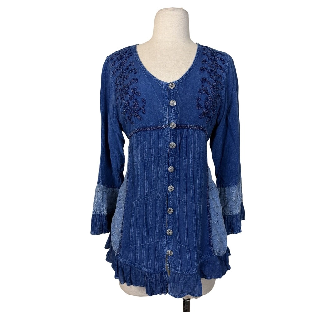 Scully Chambray Blouse Top Sz M Blue Rayon Embroidered Cowgirl Prairie Bohemian